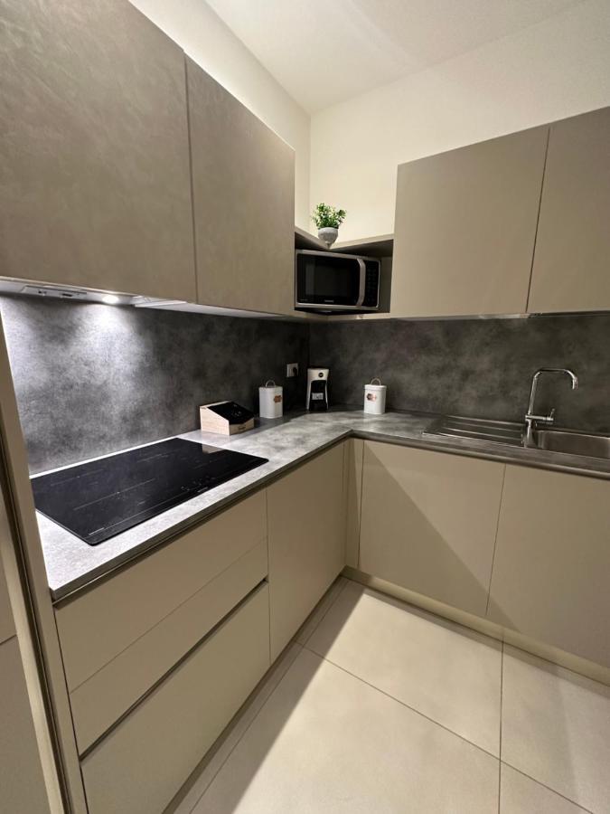 Apartments Ennio Top Class Bari Exterior foto