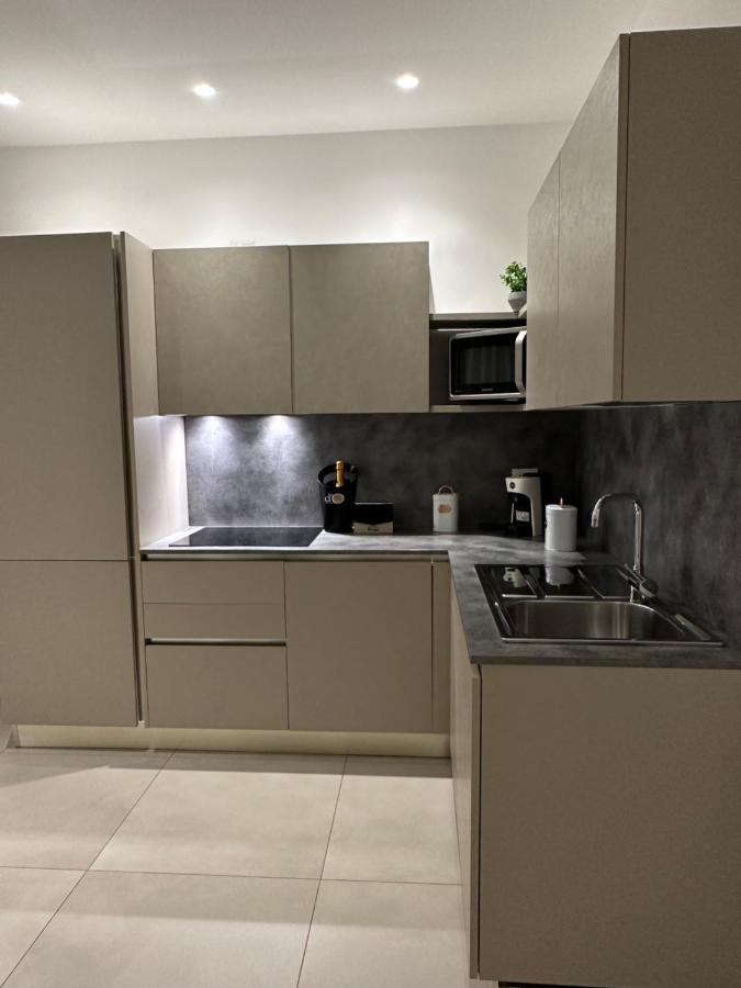 Apartments Ennio Top Class Bari Exterior foto
