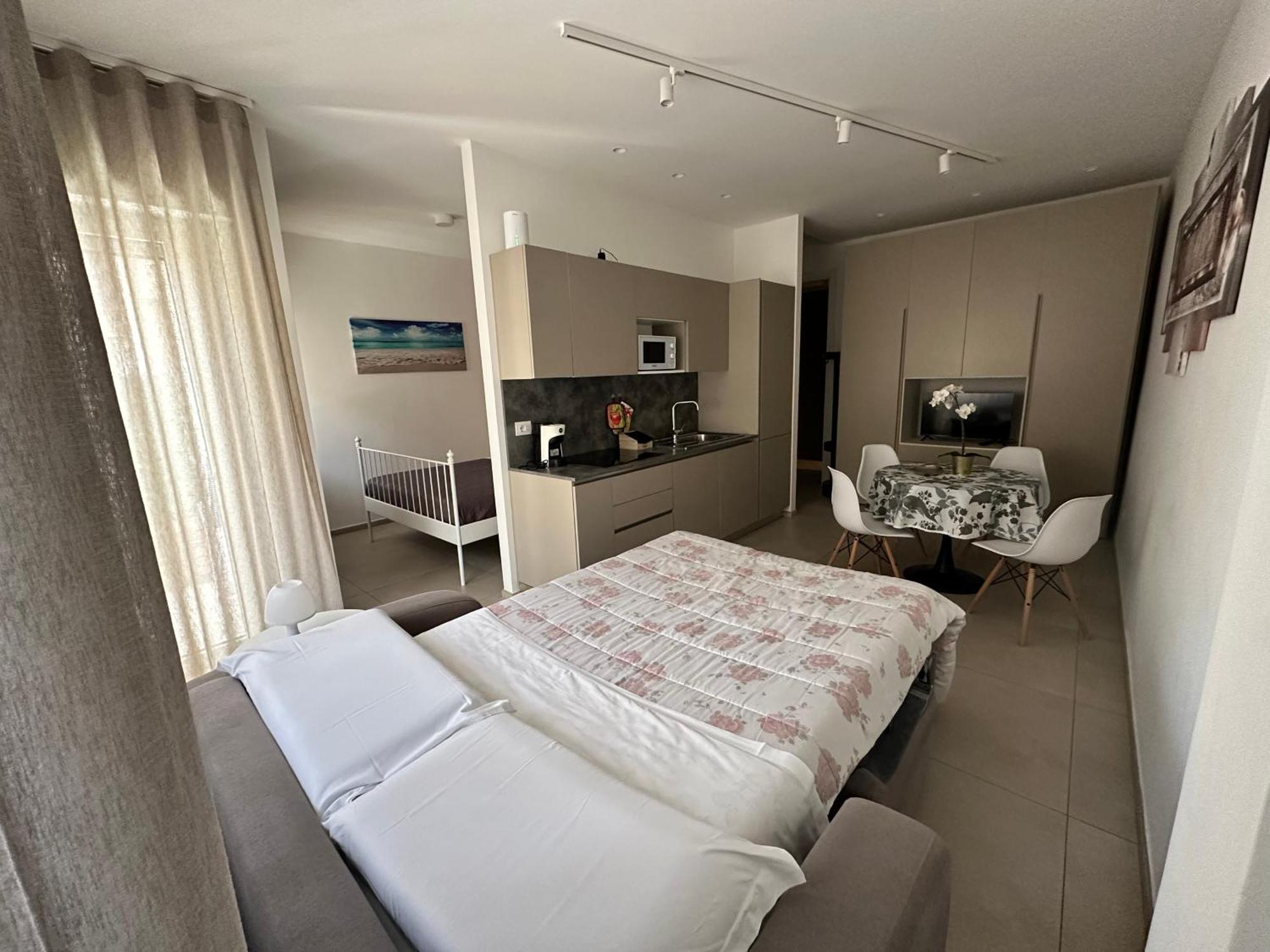 Apartments Ennio Top Class Bari Exterior foto